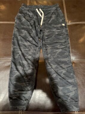Vuori Gray Camouflage Jogger Sweatpants with Drawstring